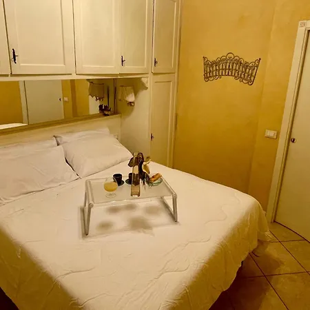 Doctor House Desenzano Desenzano del Garda
